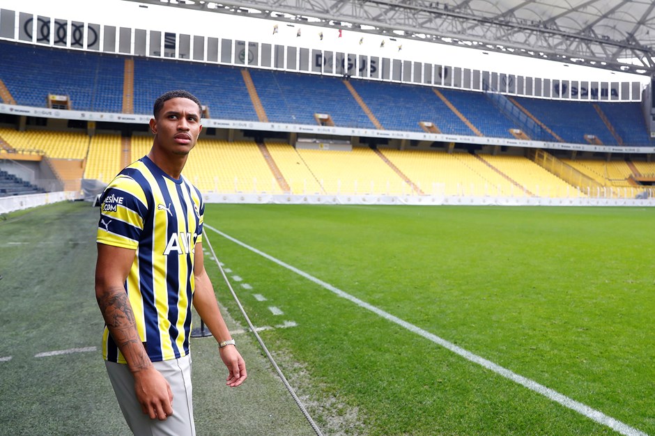 Fenerbahçe, Jayden Oosterwolde transferini açıkladı