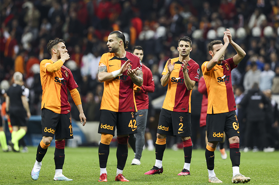 Galatasaray'ın Şampiyonluğu Garantilemek İçin Kaç Galibiyet Alması ...