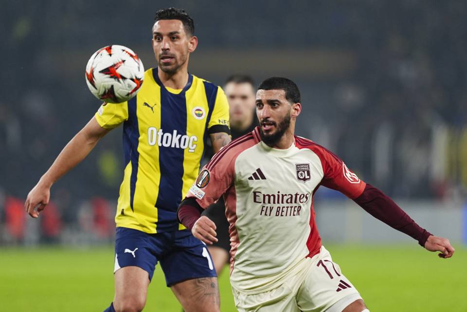 "Fenerbahçe'ye 1 puan yeter mi?" | Spor yazarları, Fenerbahçe için ne dedi?  - 8. Foto