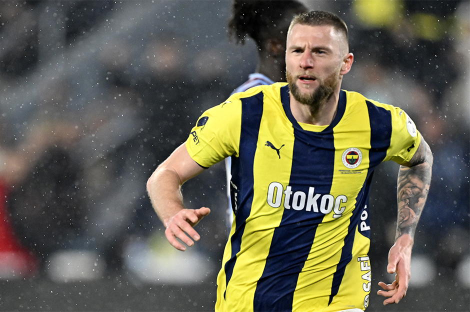 Ali Koç, Fenerbahçelilerin en çok istediği transfer için görüşmeye gitti - 4. Foto