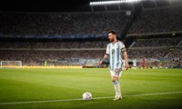 Nou Camp'ta Messi tezahüratları