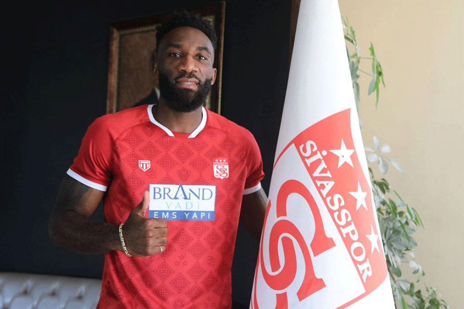 Sivasspor, Aaron Appindangoye ile sözleşme tazeledi