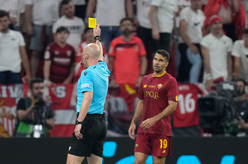 Haberde Roma'nın Galatasaray'dan resmi teklif beklediği belirtildi.