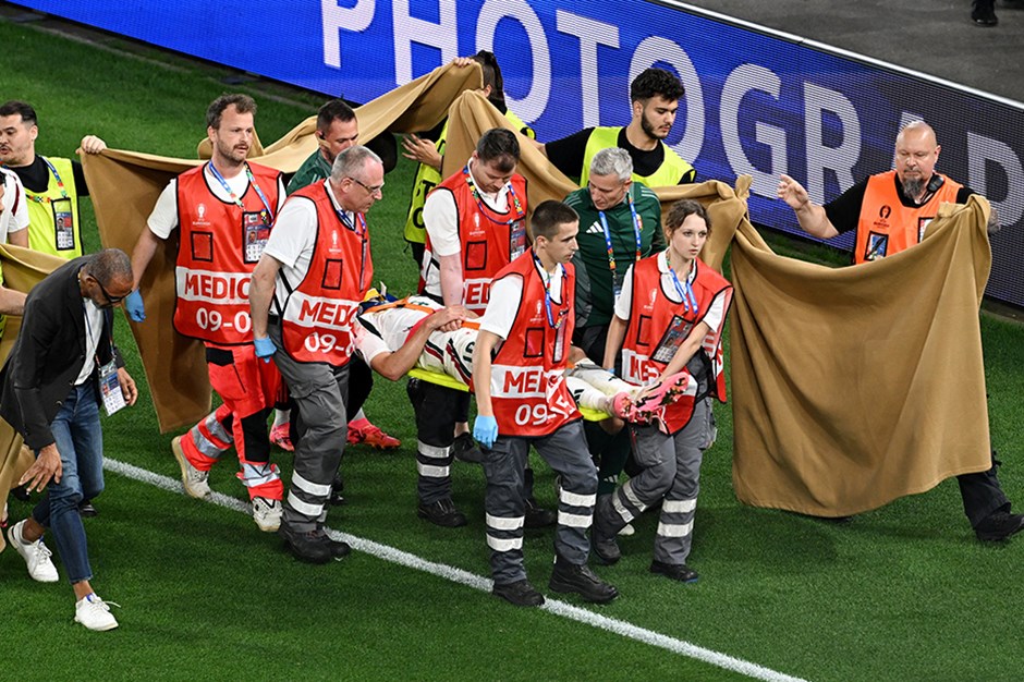 İskoçya-Macaristan maçında korkunç pozisyon: Baygınlık geçiren oyuncu hastaneye kaldırıldı