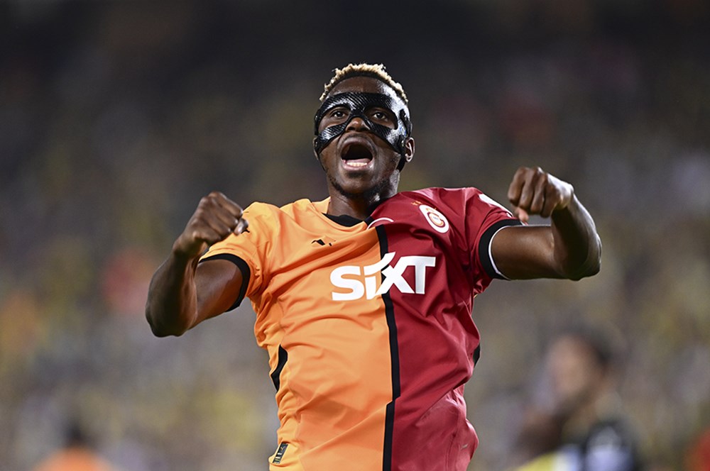 Victor Osimhen'den derbi sonrası taraftar mesajı  - 3. Foto