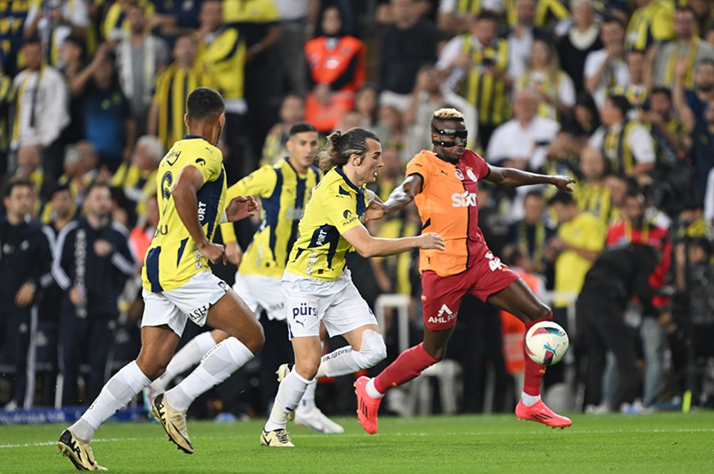 Victor Osimhen'den derbi sonrası taraftar mesajı  - 1. Foto