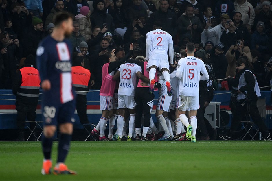 Ligue 1 | PSG'den şampiyonluk yolunda bir kayıp daha