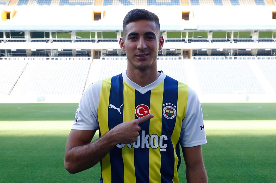 SON DAKİKA | Mert Müldür resmen Fenerbahçe'de; işte sözleşme detayları