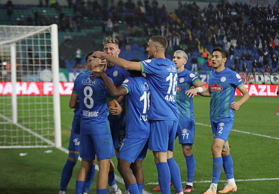 Süper Lig'de bu sezon en çok penaltı alanlar: Sadece 2 takım çift hanelerde  - 3. Foto
