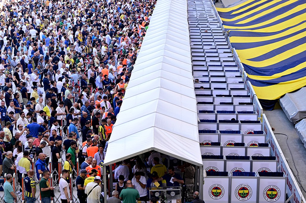 Fenerbahçe başkanını seçiyor: Oy sayma işlemi başladı - 11. Foto
