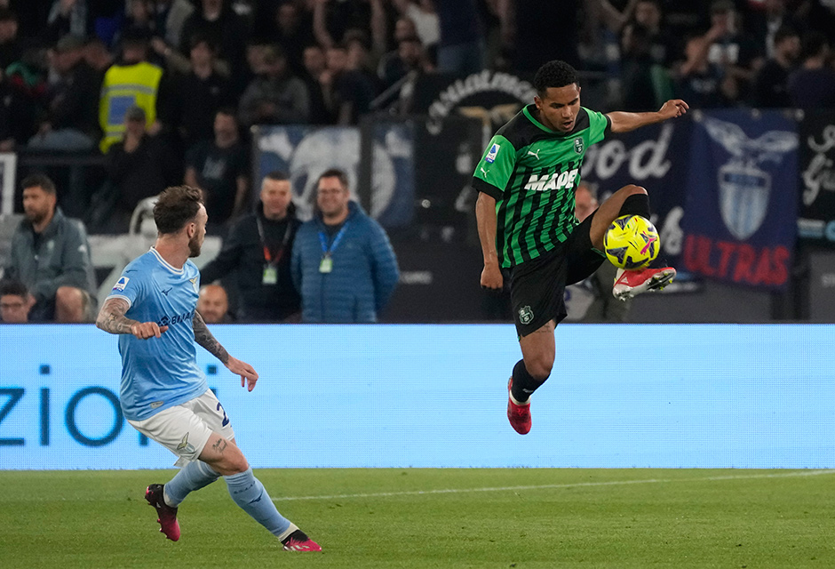 Bonservisine 17 milyon Euro ödenen sol beki Galatasaray'a yazdılar  - 4. Foto