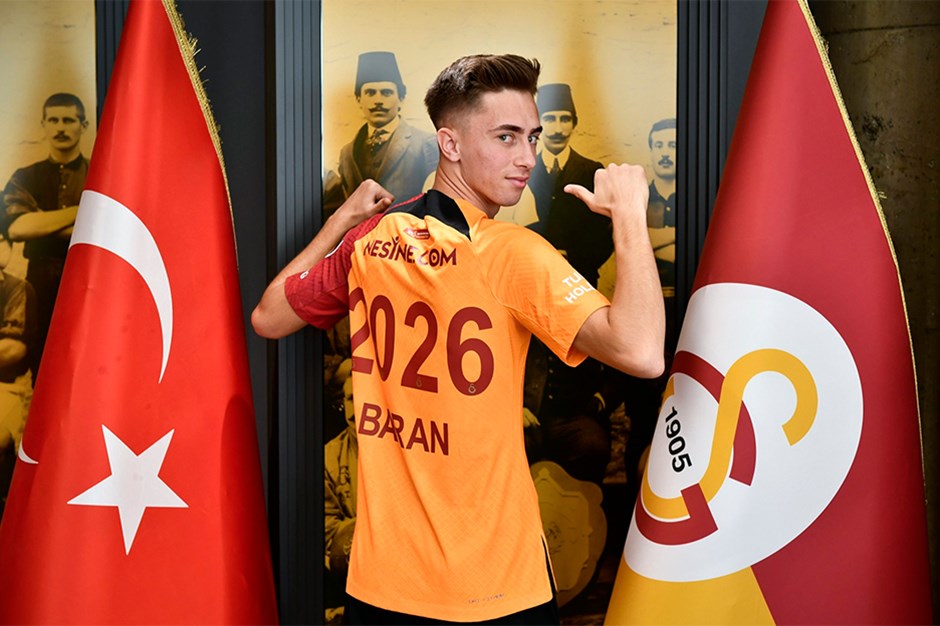 Galatasaray'da Özgür Baran Aksaka'ya yeni sözleşme