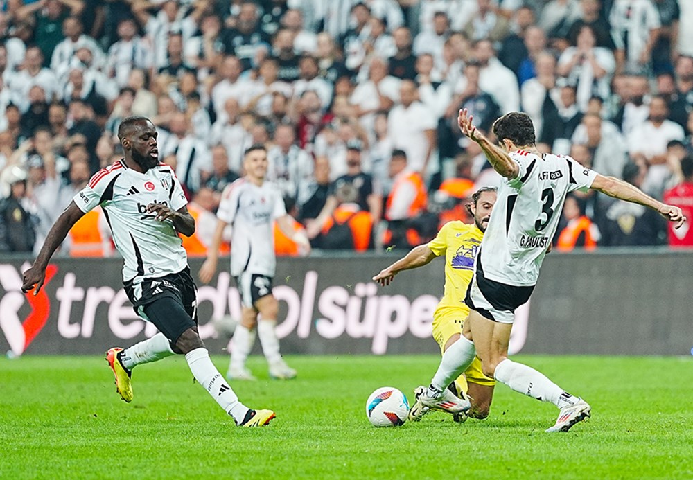 "VAR varsa hakem evden de yönetebilir" | Spor yazarları Beşiktaş için ne dedi?  - 7. Foto