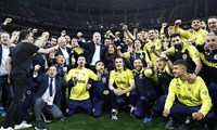 Dursun Özbek'in konuştuğu sırada Fenerbahçe'den paylaşım