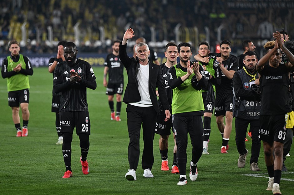 Beşiktaş'a kötü geçen sezonda derbiler teselli oldu