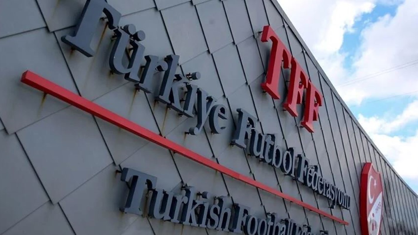 NTV Spor: PFDK'dan Fenerbahçe ve Galatasaray'a ceza