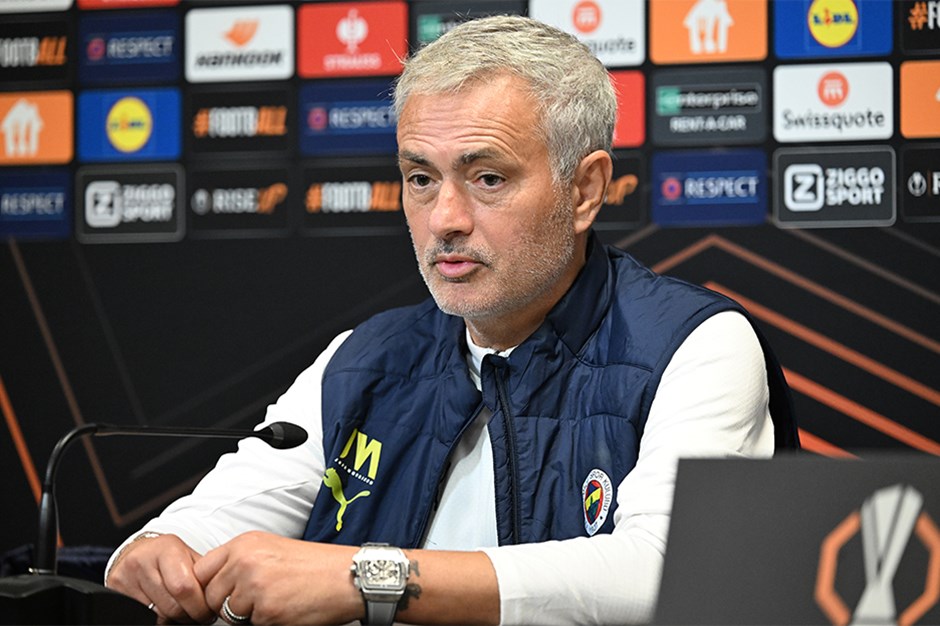 Mourinho'dan derbi 11'i açıklaması: "Dengeli bir takımla sahaya çıkıyoruz"