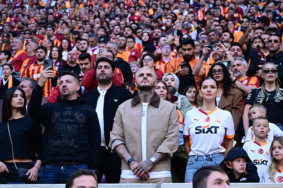 Galatasaray'ın şampiyonluk maçında Icardi tribünde