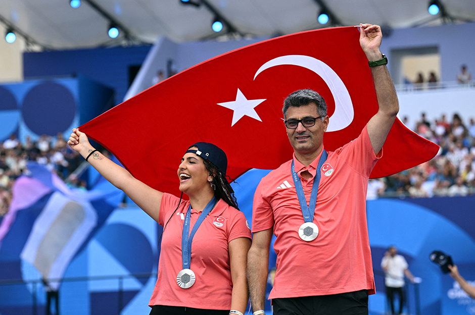 Dünya, Türk sporcu Yusuf Dikeç'i konuşuyor: Rahat tavırlarıyla gündem oldu, Elon Musk'tan bile mesaj aldı  - 3. Foto