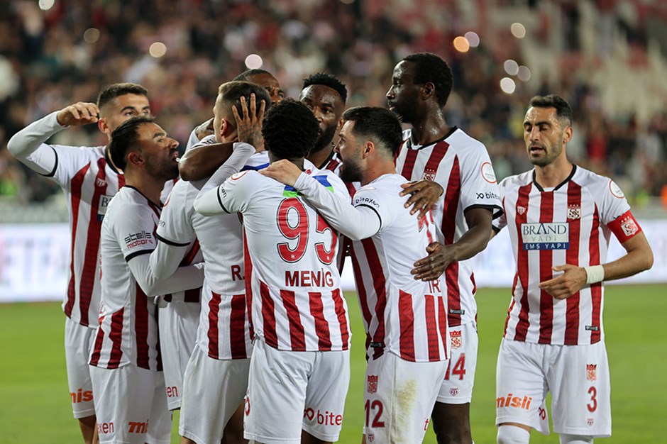 Sivasspor'un Galatasaray maçı kadrosu açıklandı