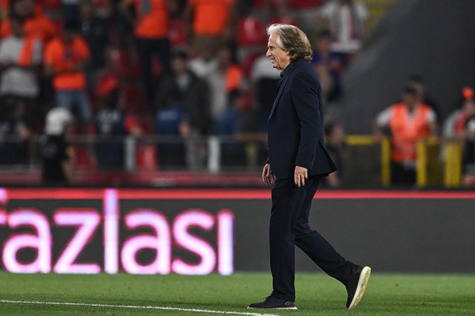 Fenerbahçe'den Jorge Jesus'a veda mesajı