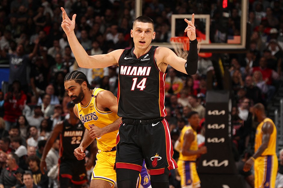 Miami Heat, Los Angeles Lakers'ı bozguna uğrattı: 41 sayı fark