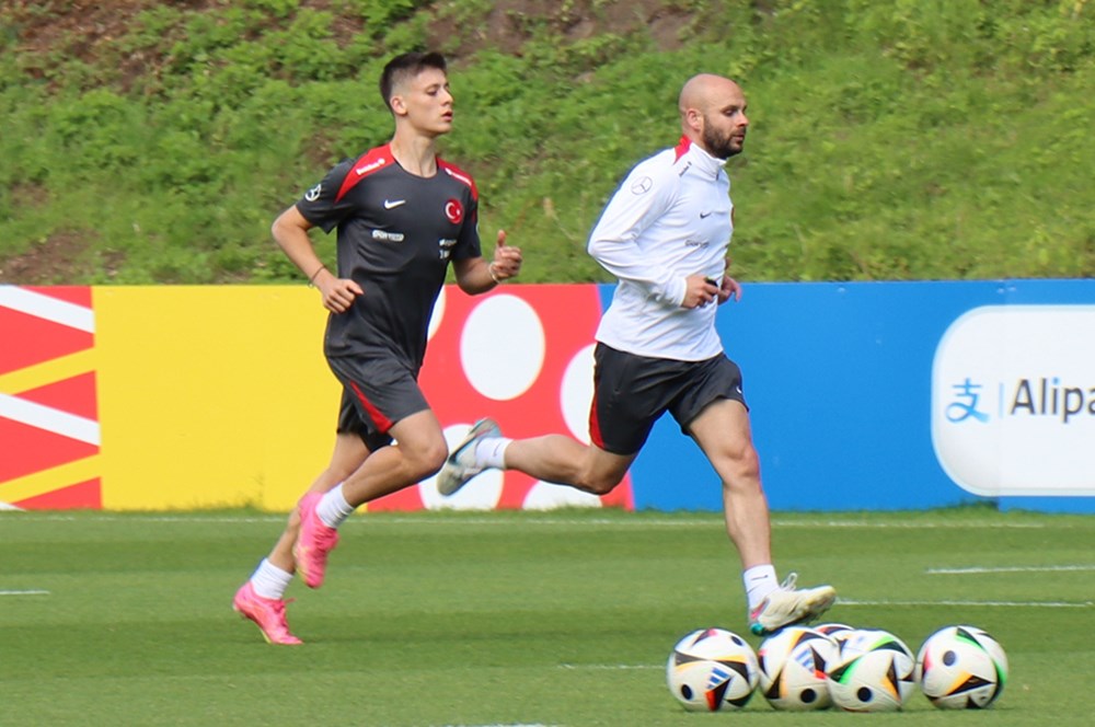 Nihat Kahveci'den Çekya maçı öncesi Arda Güler'e çağrı - 3. Foto