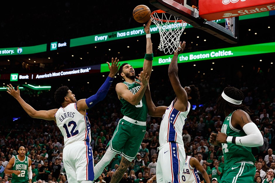 NBA | Tatum'dan rekor: Son finalist Boston Celtics farklı galibiyetle konferans finalinde