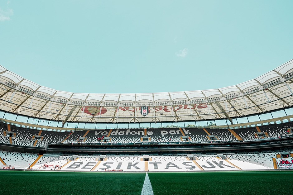 Beşiktaş'ta yeni sezon formaları ön satışa çıktı