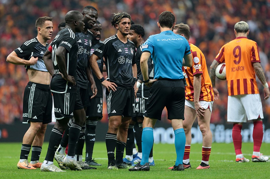 Beşiktaş - Galatasaray derbisi öncesi kart alarmı: 12 oyuncu sınırda