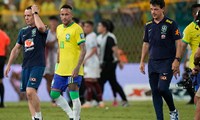 Neymar'ın gergin anları: Kafasına patlamış mısır kutusu attılar