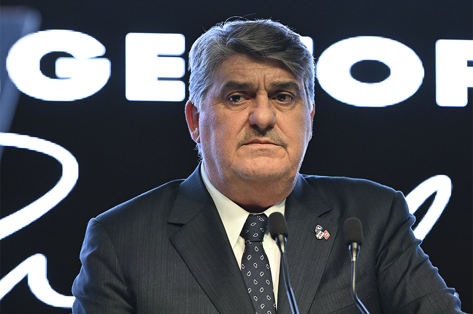 Serdal Adalı'dan Beşiktaş yönetimine tepki: Seçimde aday olacak mı?  - 1. Foto
