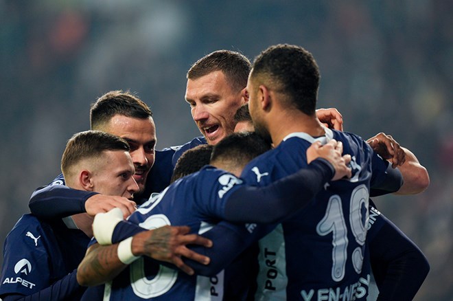 Avrupa Ligi simüle edildi: Türk takımlarının şampiyonluk şansı dikkat çekti - 5. Foto