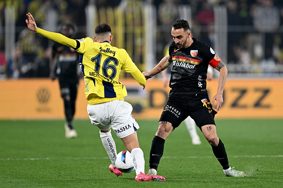 Trio ekibinden Fenerbahçe maçı için olay yorum: "Bu bir VAR skandalıdır"  - 2. Foto