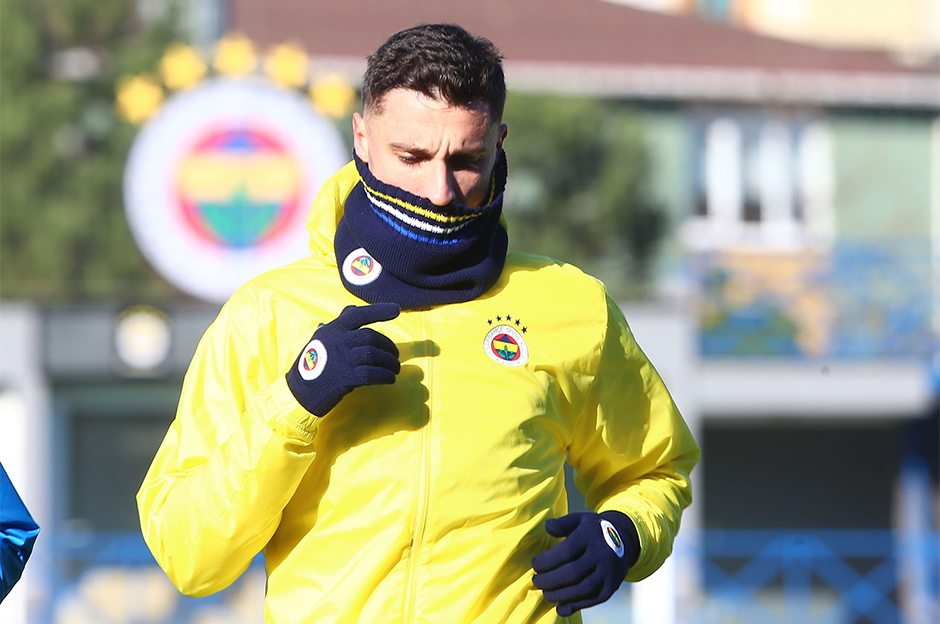 NTV Spor: Fenerbahçe'ye 3 futbolcudan ağır fatura