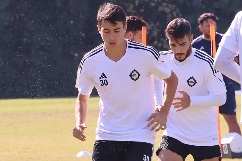 3. Lig'e düşen efsane kulübün genç stoperi Süper Lig yolunda