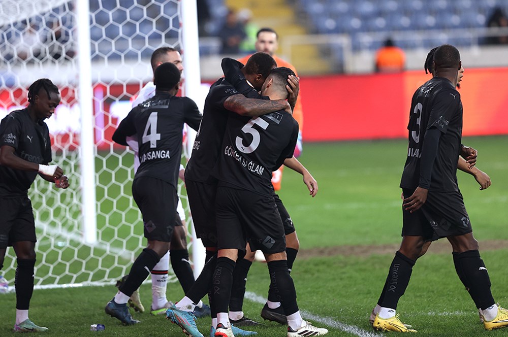 Çift haneleri gördüler: İşte Süper Lig'de en çok penaltı kullanan takım  - 18. Foto