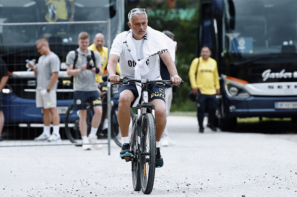 Jose Mourinho'nun Fenerbahçe'de takıma uyguladığı prensipler dikkat çekiyor - 2. Foto