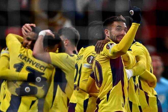 MUHTEMEL 11 | Fenerbahçe - Başakşehir maçı ne zaman, saat kaçta? Fenerbahçe - Başakşehir maçı hangi kanalda? - 1. Foto