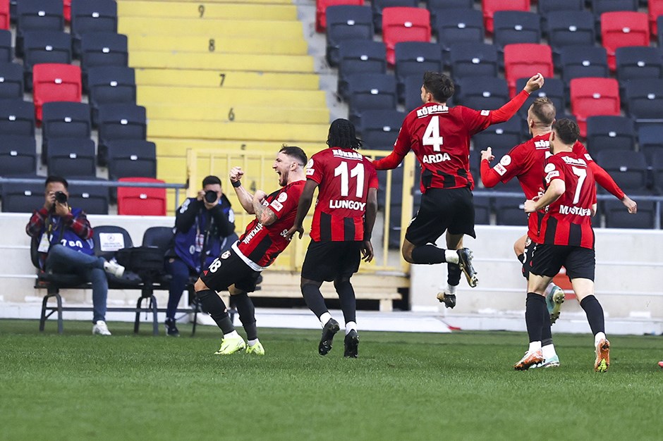 Gaziantep FK evinde bambaşka