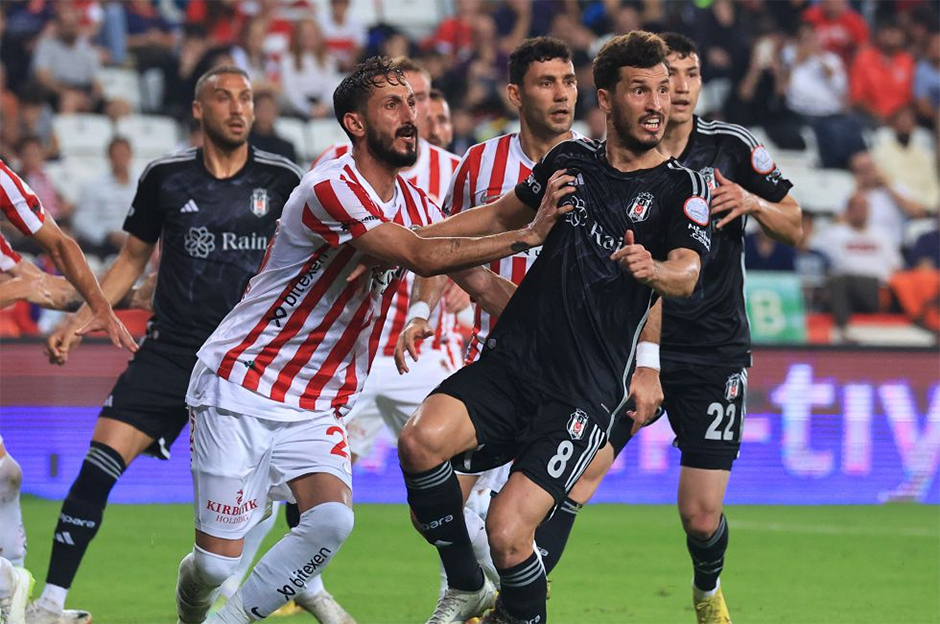"Penaltı ve kırmızıyı atladı!" | Spor yazarları Antalyaspor-Beşiktaş maçı için ne dedi?  - 8. Foto