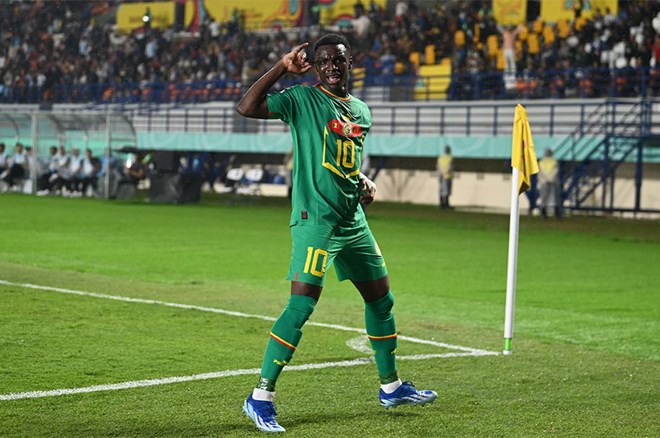 Fenerbahçe'nin ilk transferi Amara Diouf, İstanbul'a geldi: Amara Diouf kimdir, hangi mevkide oynuyor?  - 4. Foto