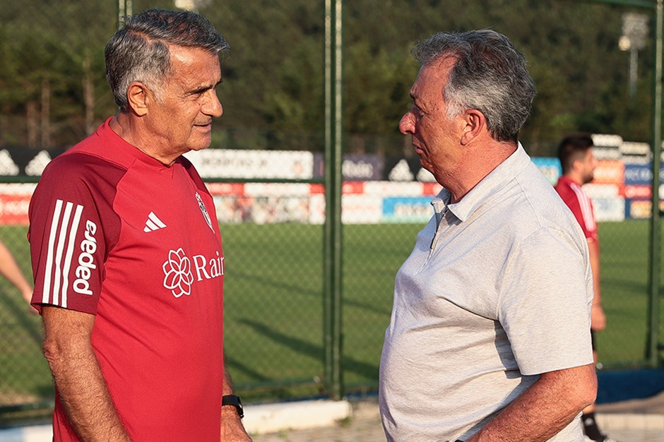 Beşiktaş'ın antrenmanına başkan takibi