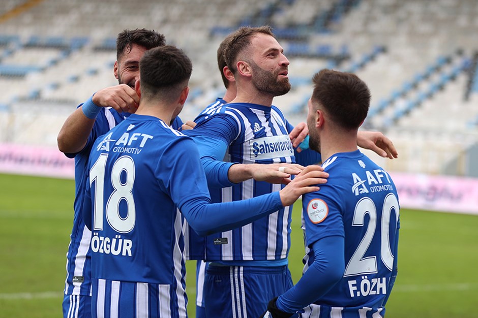 Erzurumspor, Adanaspor'u Mustafa Yumlu ile devirdi