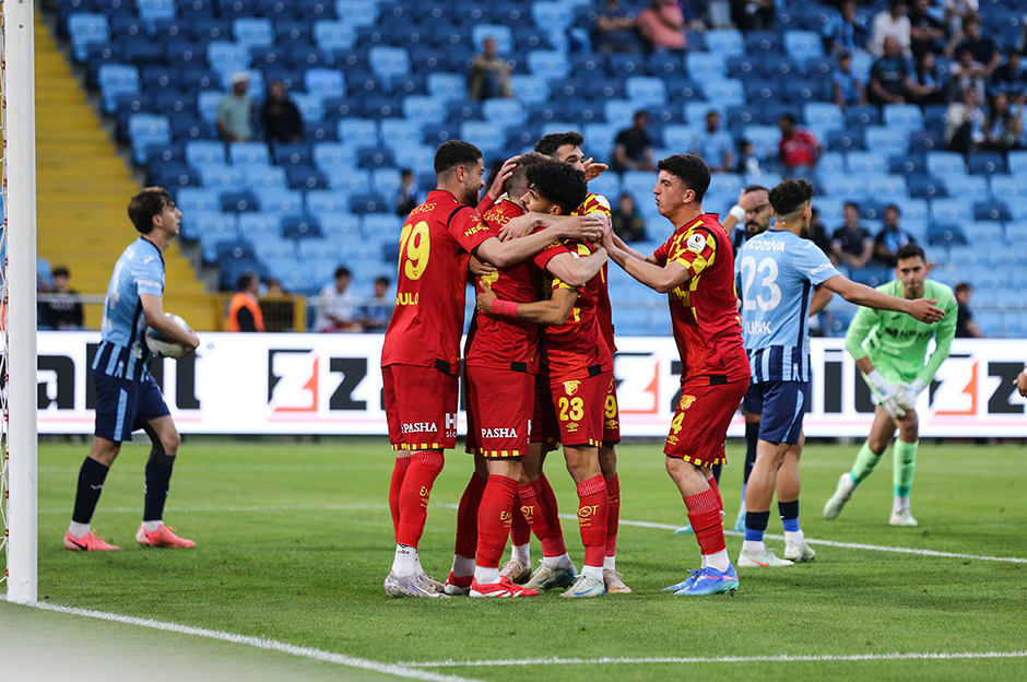 Göztepe yeni orta sahasını Premier Lig'de buldu  - 1. Foto