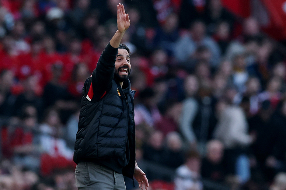 Dev maç öncesinde Manchester United taraftarlarından protesto  - 4. Foto