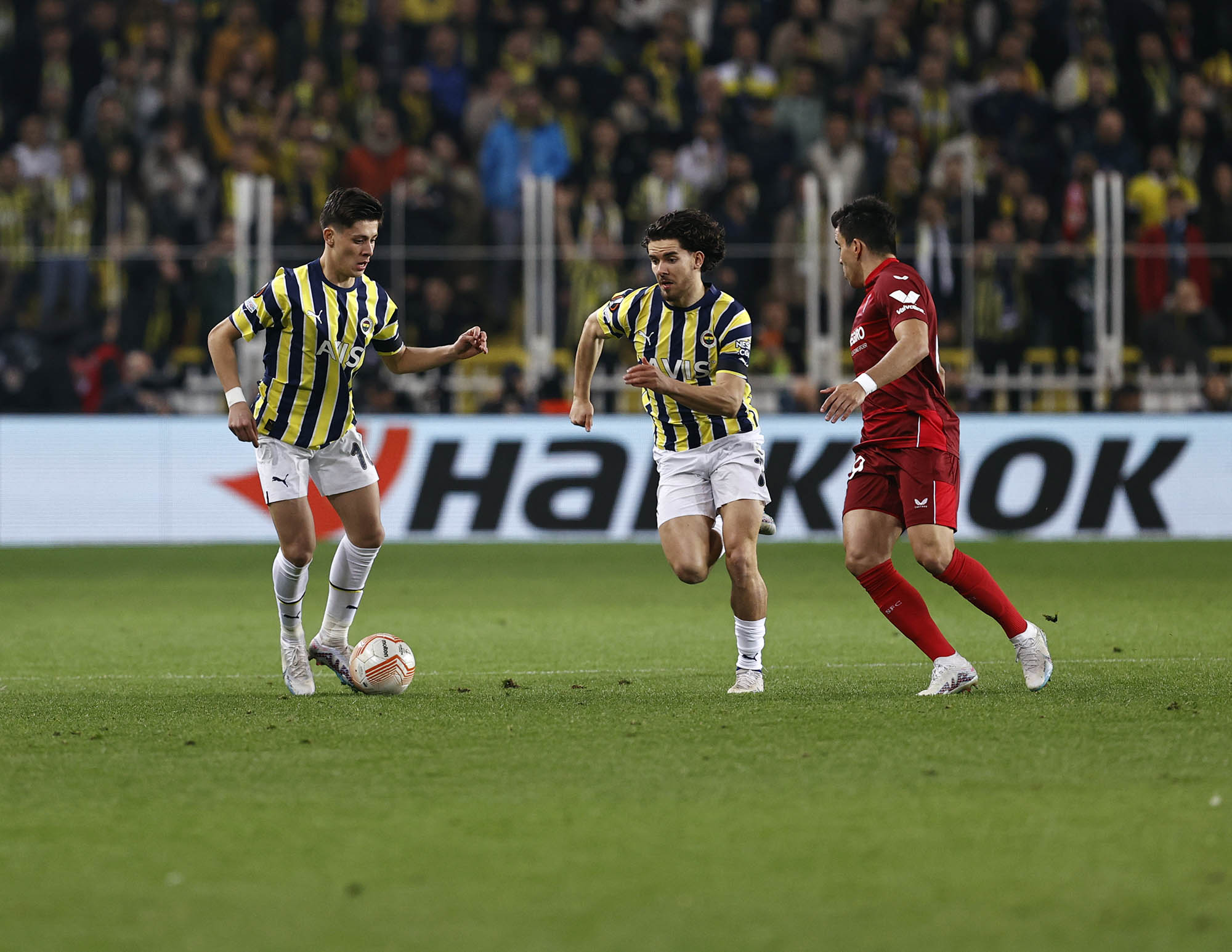 Ferdi Kadıoğlu, Fenerbahçe tarihinin rekorunu kıracak  - 5. Foto