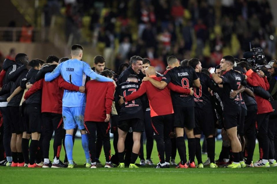 Savaşın gerilimi Şampiyonlar Ligi'ne sıçradı: Benfica maçında yaşananlar dünya basınında 