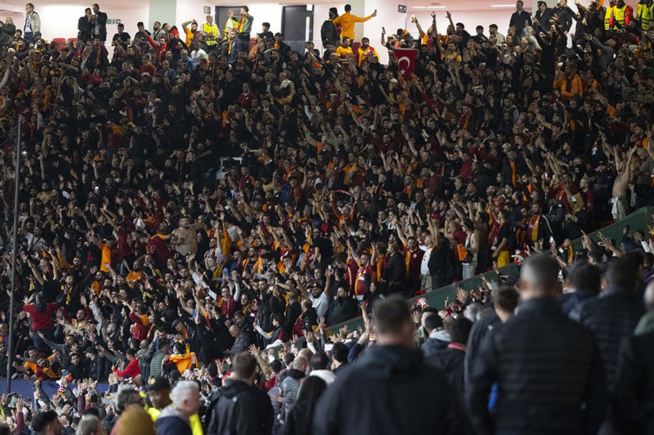 Galatasaray'a yenilen Manchester United'da tribün şaşkınlığı! Sebebini buldular