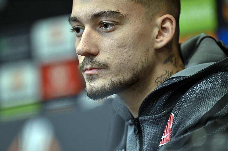 NTV Spor: Ernest Muçi'den şok eden tavır: Beşiktaş yönetimden anında cevap geldi